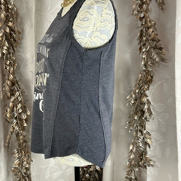 Maurices‎ Women’s Small Gray Lace Trim Graphic Tank Top Country Concert Vibe - Picture 5 of 11